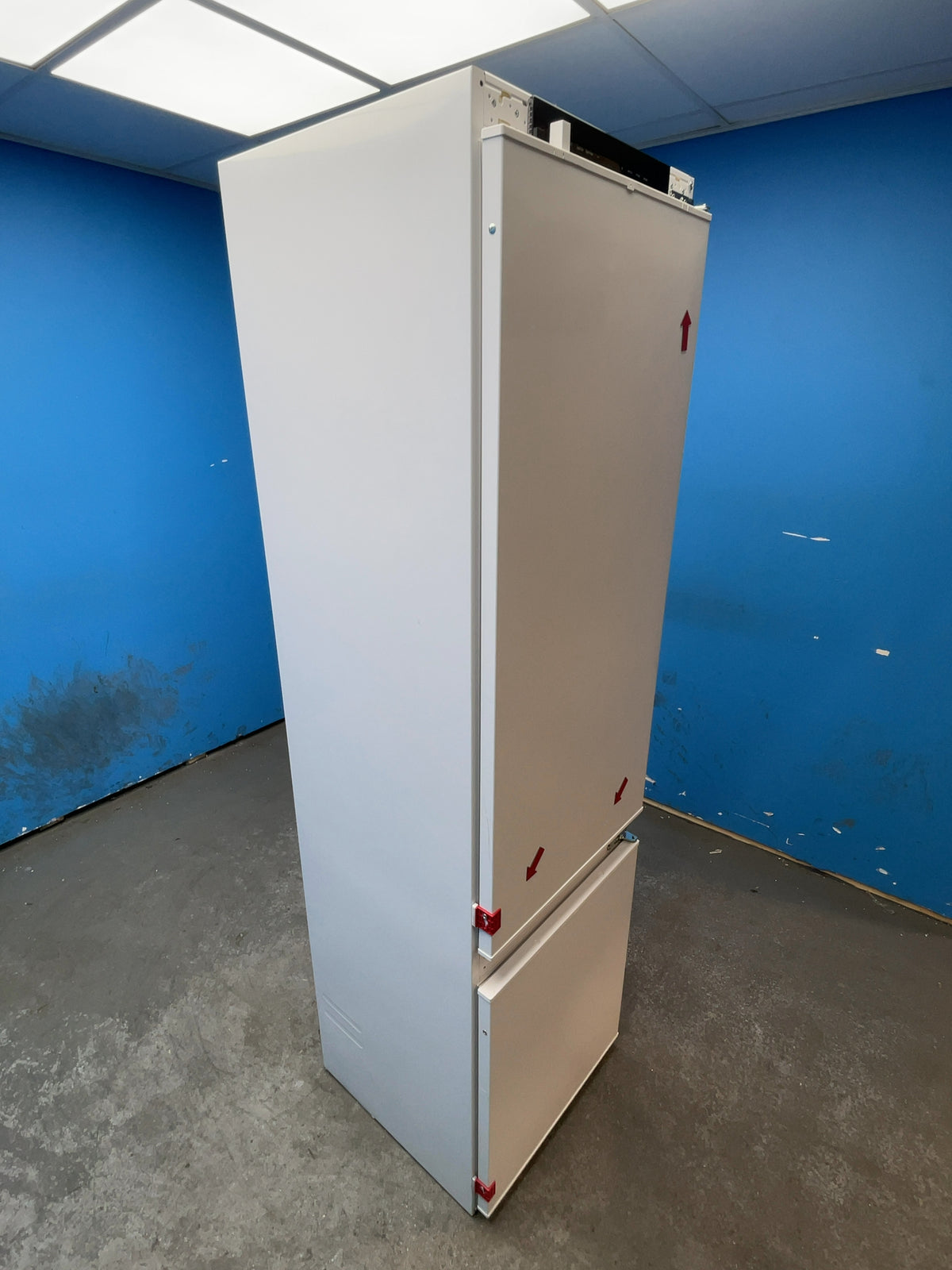 #GRC-164-083 - Haier 54cm Integrated Fridge Freezer – 284L, Total No Frost, Smart WiFi