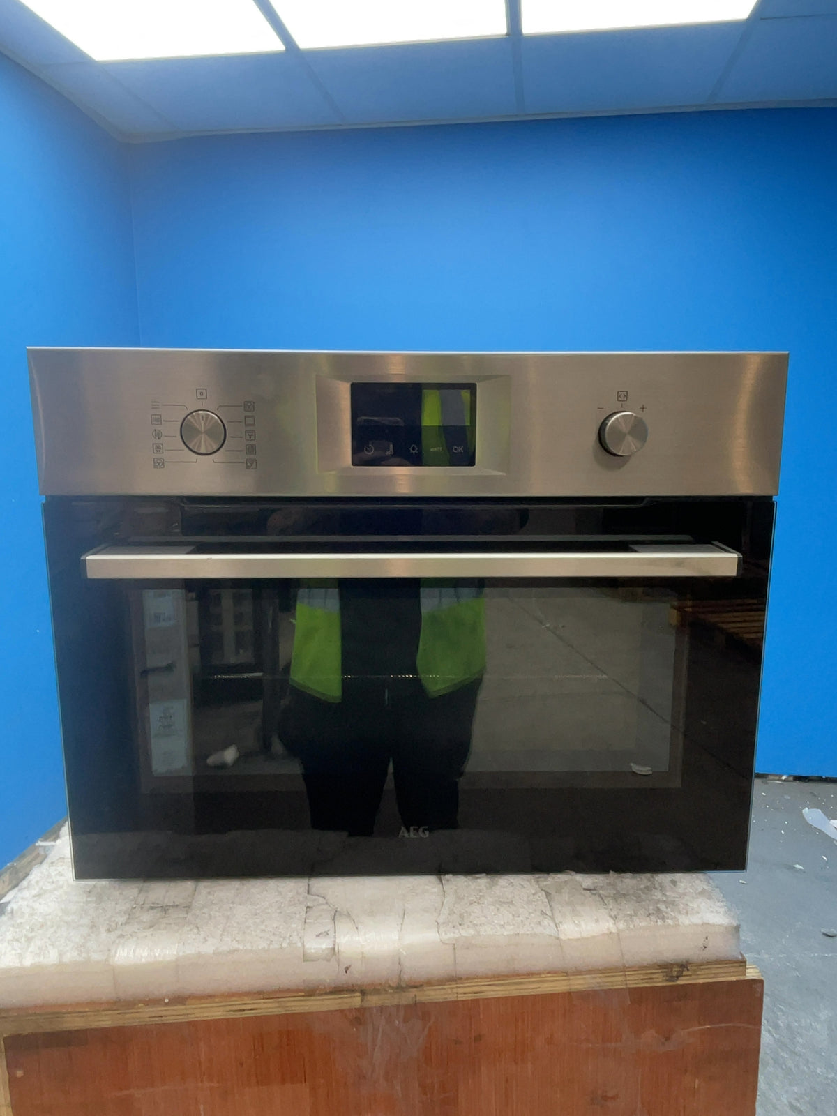 #GRC-164-151 - AEG 6000 CombiQuick 44L Built-In Combi Microwave – 1000W Grill, Steel