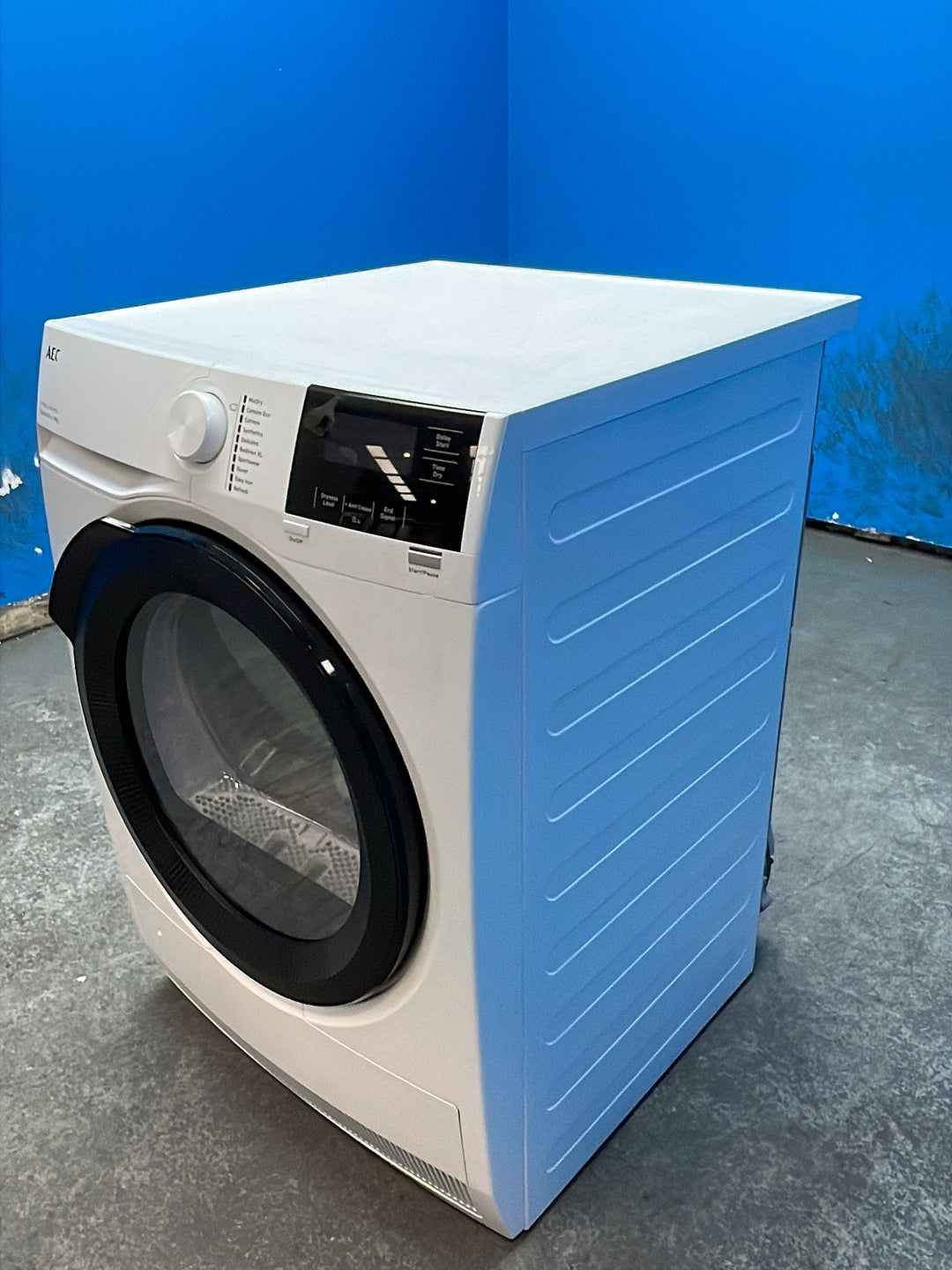 #GRC-164-158 - AEG 7000 Series 8kg Heat Pump Tumble Dryer – White, E Energy Rating