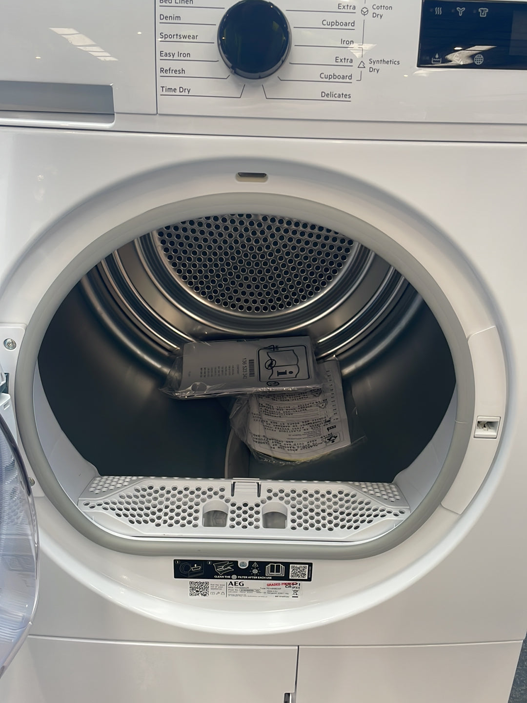 #GRC-164-167 - AEG 5000 Series 8kg Heat Pump Tumble Dryer – AutoSense Technology, EasyClean Filter, White