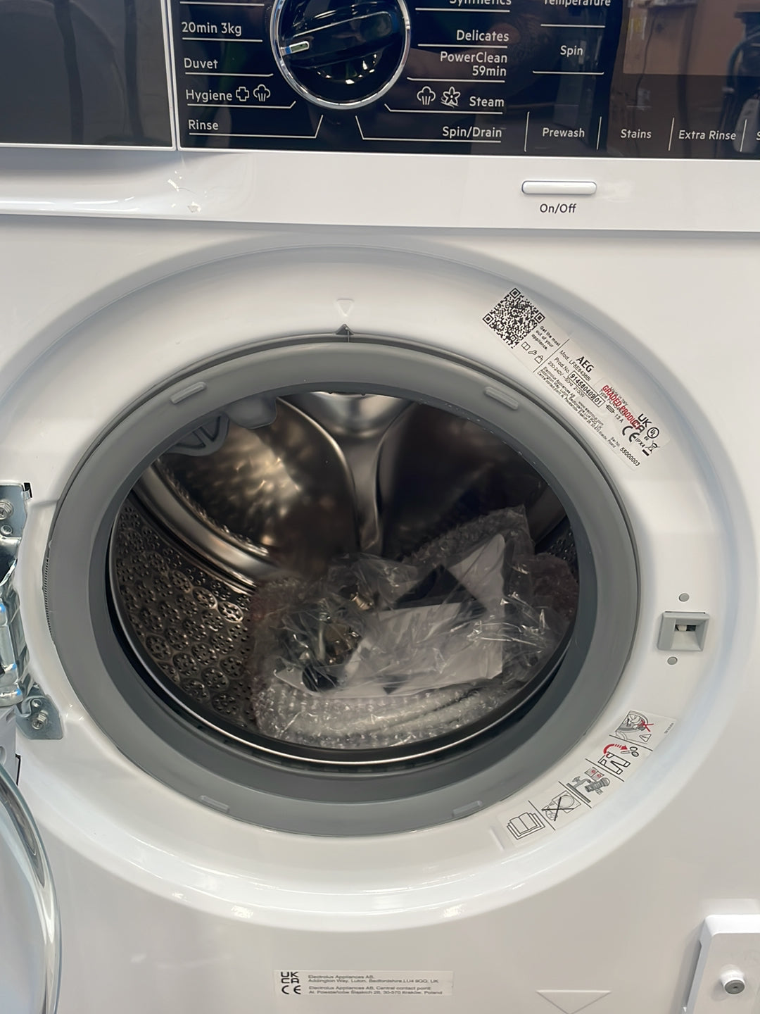 #GRC-164-171 - AEG 8000 Series PowerCare 8kg Integrated Washing Machine – 1400rpm, PowerClean 59min, Steam Refresh