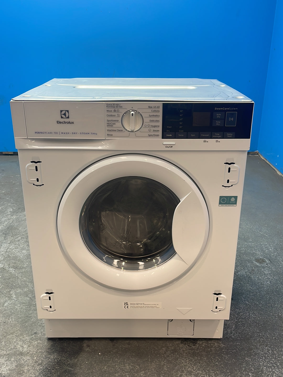 #GRC-164-186 - Electrolux Integrated Washer Dryer – 7kg Wash, 4kg Dry, 1600rpm, White