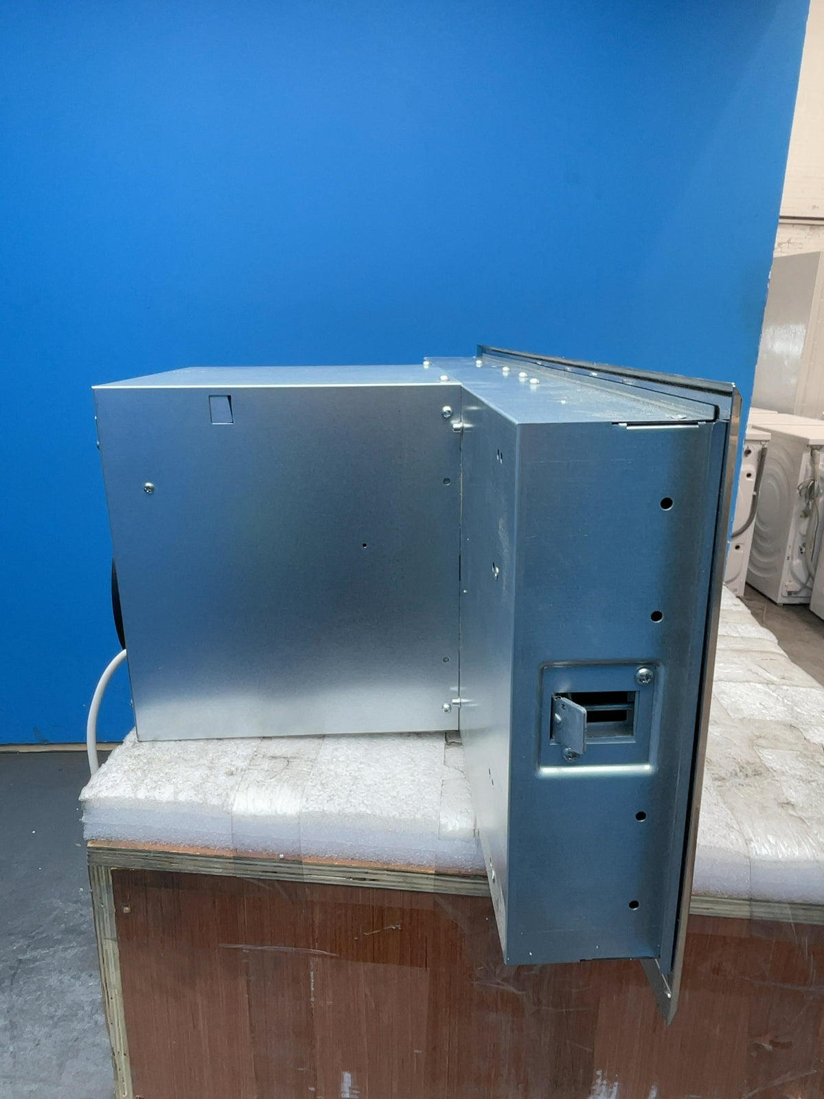 #GRC-164-195 - AEG 6000 80cm Canopy Cooker Hood – Hob2Hood, 700m³/h Extraction, Steel