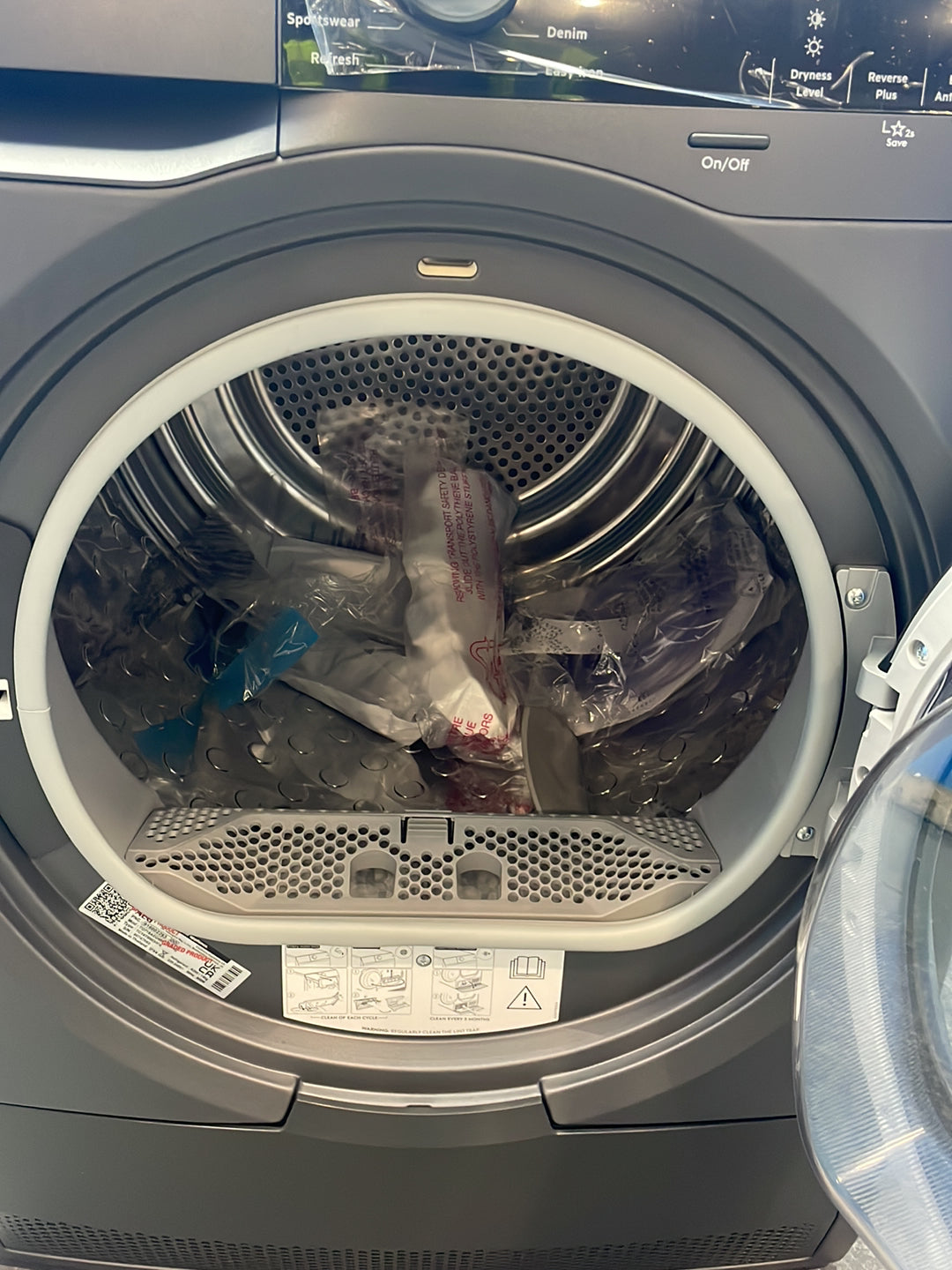 #GRC-164-204 - AEG 8kg Heat Pump Tumble Dryer – SensiDry, MixDry, Onyx Black