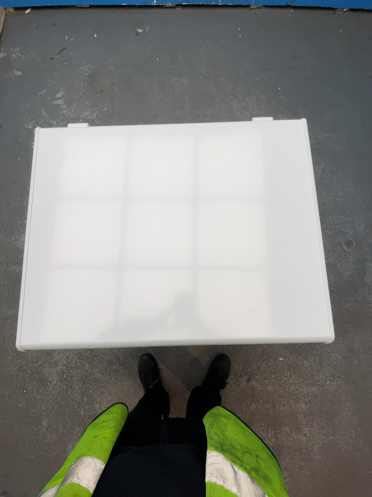 #GRC-164-247 - Hoover 137L Chest Freezer – Fast Freeze, Counterbalanced Lid, White