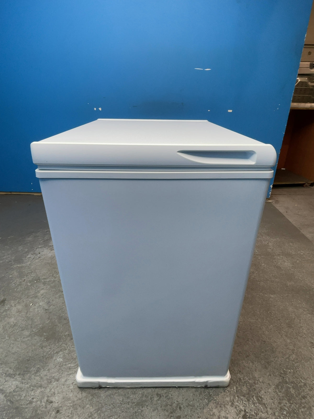 #GRC-164-247 - Hoover 137L Chest Freezer – Fast Freeze, Counterbalanced Lid, White