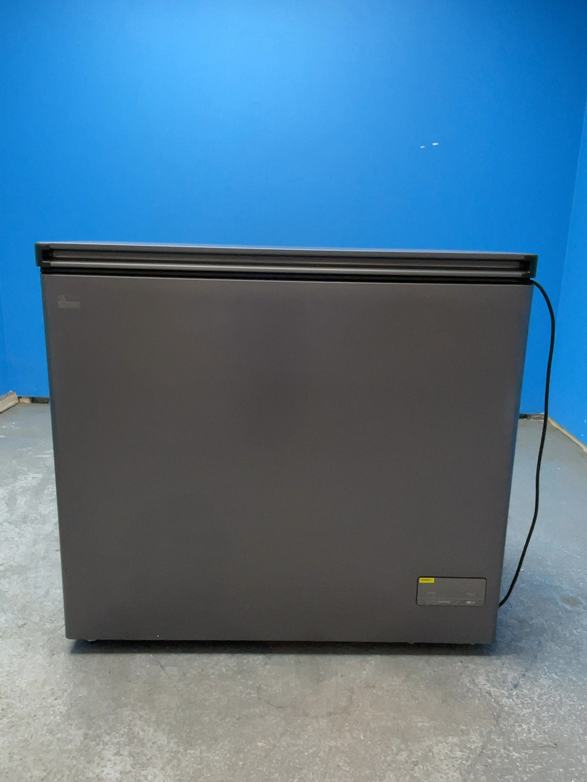 #GRC-164-248 - Hoover 196L Total No Frost Chest Freezer – Super Freeze, Outbuilding Ready, Dark Inox