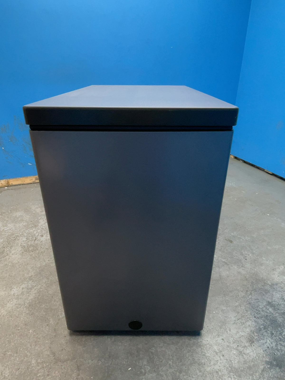 #GRC-164-248 - Hoover 196L Total No Frost Chest Freezer – Super Freeze, Outbuilding Ready, Dark Inox