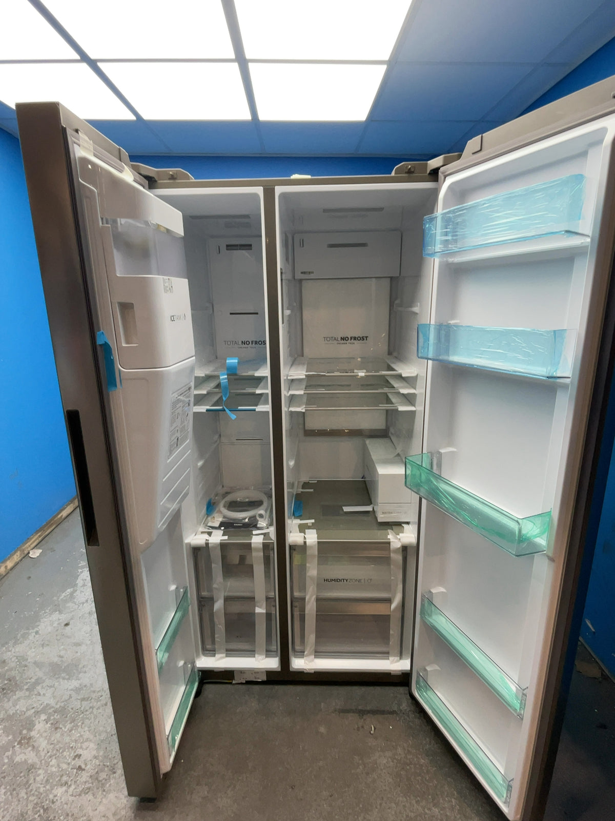 #GRC-164-269 - Haier Series 7 American Fridge Freezer – 601L, Plumbed Water & Ice, WiFi