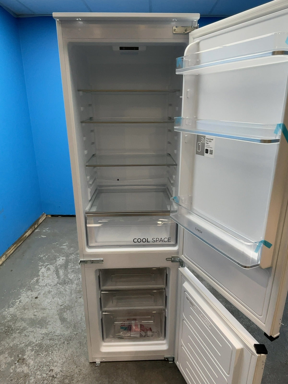 #GRC-164-280 - Candy Fresco 54cm Integrated 50/50 Fridge Freezer – 260L, White, Low Frost