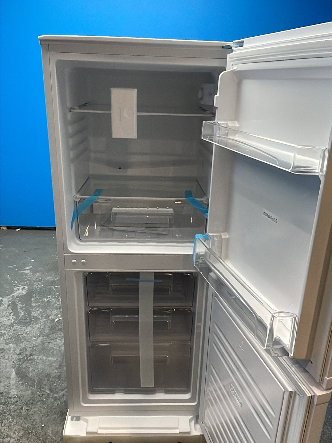 #GRC-164-411 - Candy 55cm Fridge Freezer – 185L, White, Static