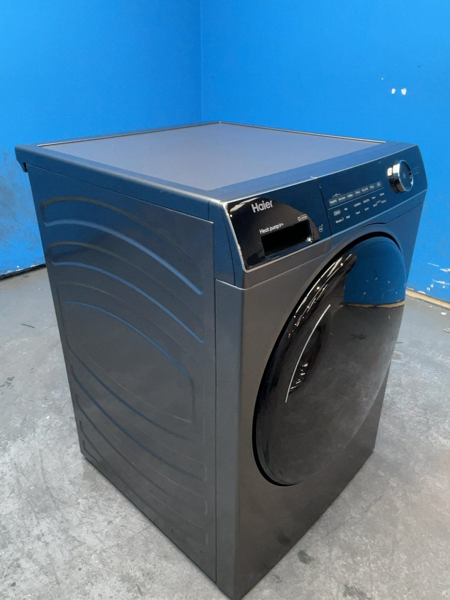 #GRC-164-467 - Haier Series 5 9kg Heat Pump Tumble Dryer – Grey, A++ Energy Rating