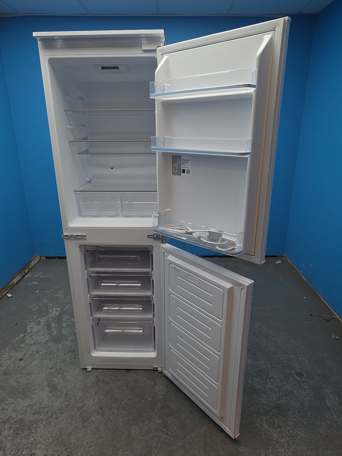 #GRC-164-533 - Hoover H-FRIDGE 300 57.3cm Integrated 50/50 Fridge Freezer – 233L, White