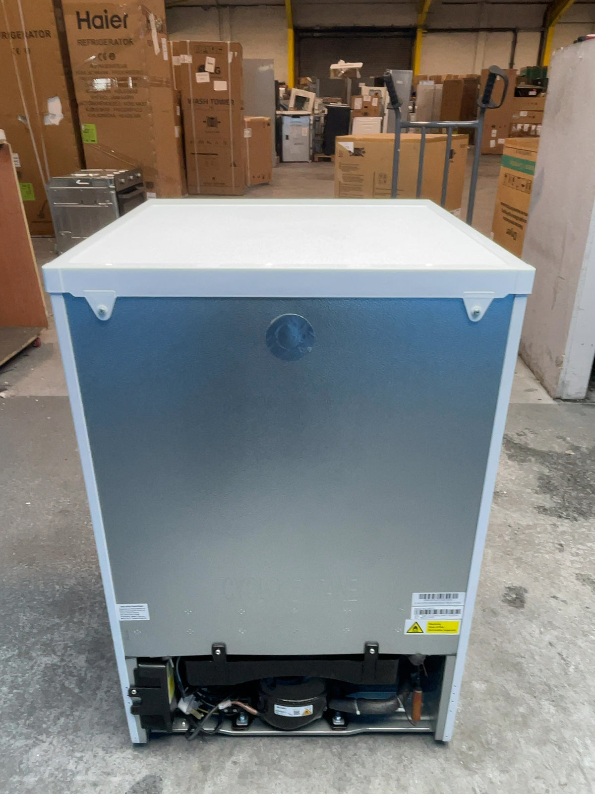 #GRC-164-727 - Bosch Series 2 56cm Under Counter Fridge – 134L Capacity, MultiBox Drawer
