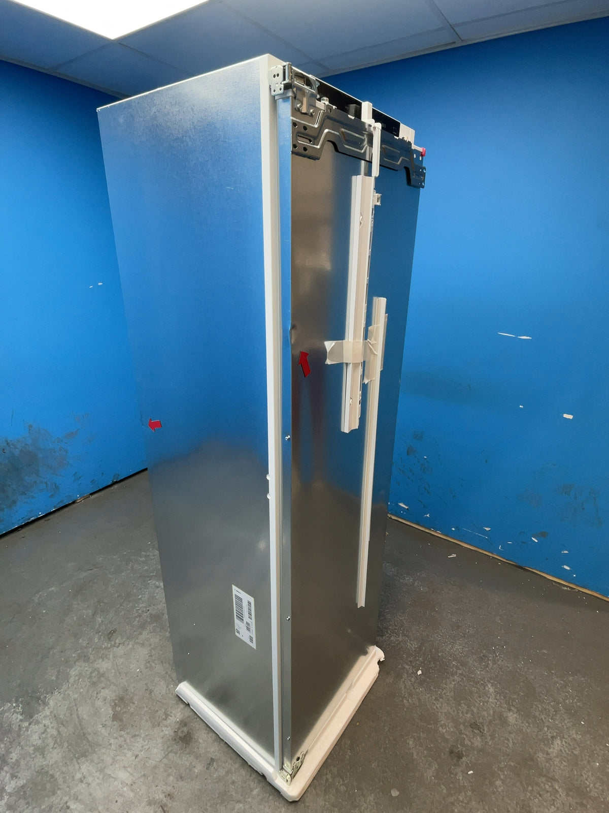 #GRC-164-735 - Bosch Serie 4 Built-In Upright Freezer – 212L, No Frost, VarioZone