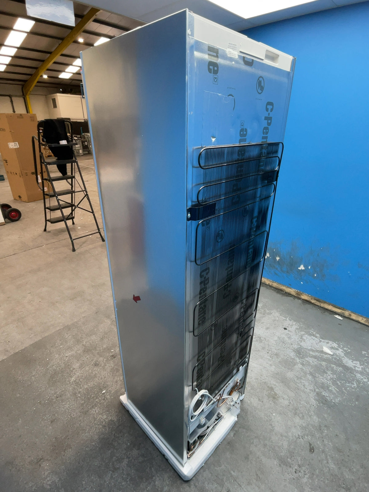 #GRC-164-735 - Bosch Serie 4 Built-In Upright Freezer – 212L, No Frost, VarioZone