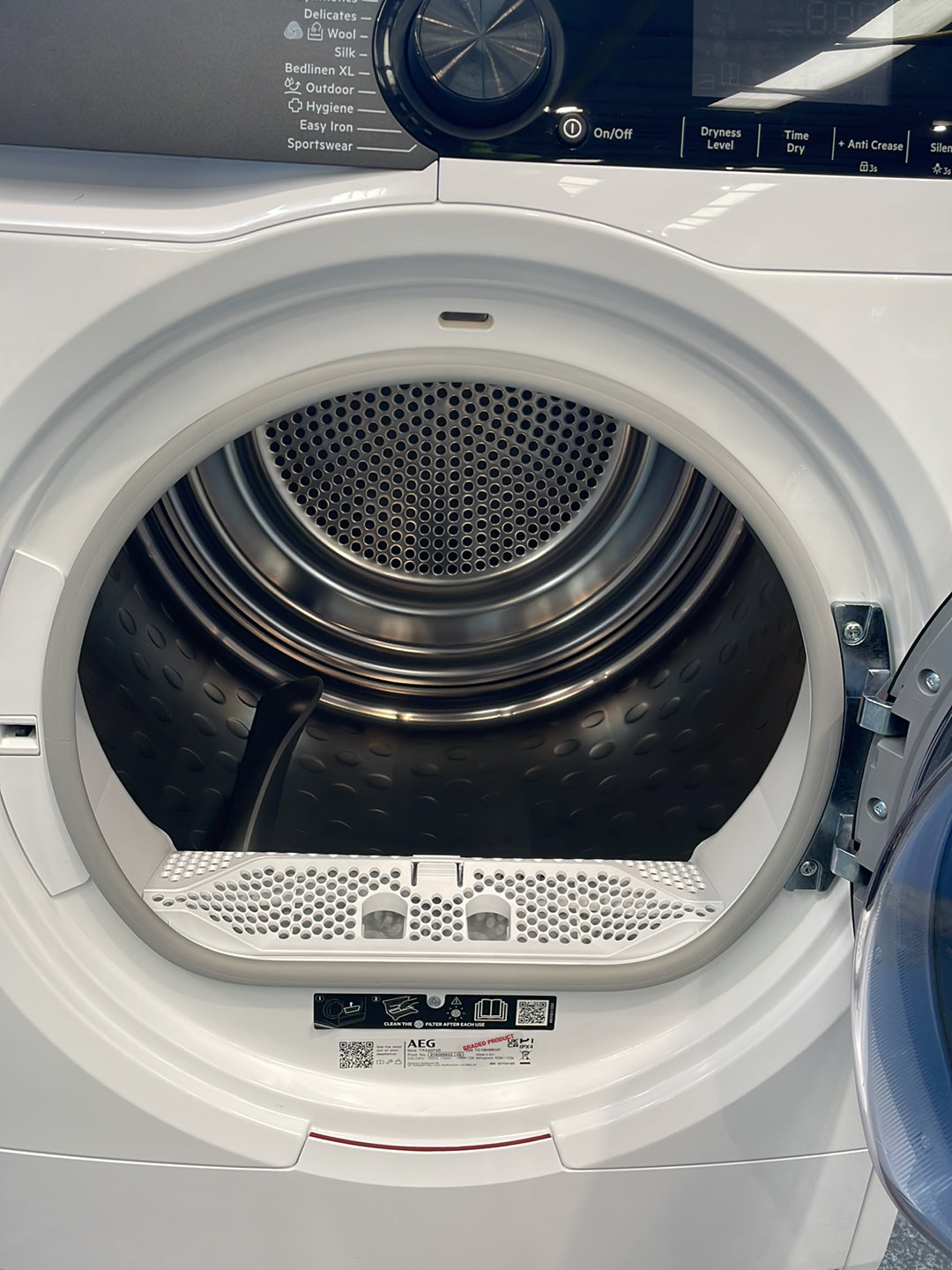 #GRC-164-742 - AEG AbsoluteCare 9kg Heat Pump Tumble Dryer – White, A++ Energy Rating