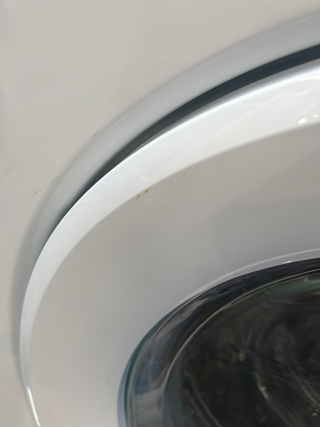 #GRC-164-749 - Electrolux Integrated Washer Dryer – 7kg Wash, 4kg Dry, 1600rpm, White