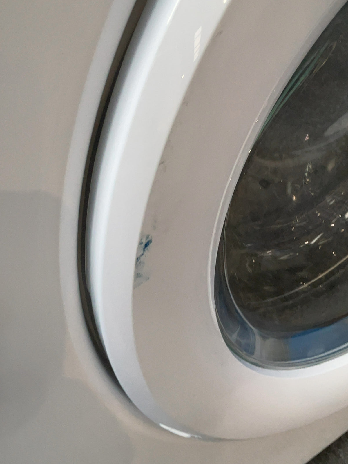 #GRC-164-750 - Electrolux Integrated Washer Dryer – 7kg Wash, 4kg Dry, 1600rpm, White