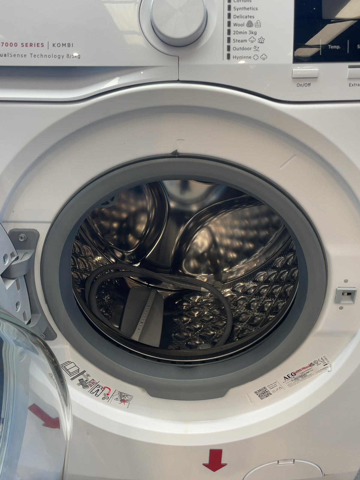 #GRC-164-753 - AEG 8kg 1400rpm Washing Machine – ProSteam, Steam Wash, Smart, White