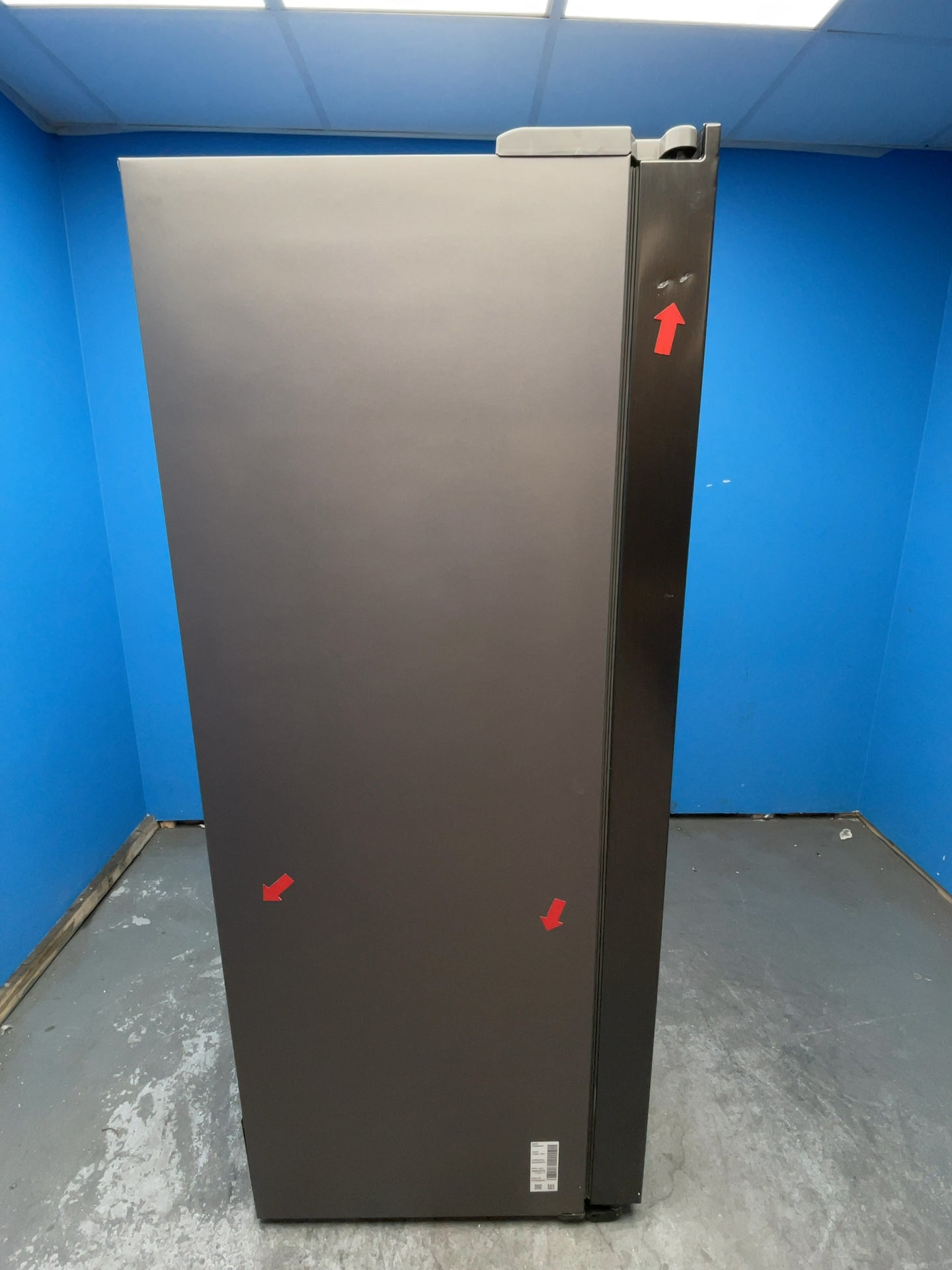 #GRC-164-898 - Samsung Series 8 American Fridge Freezer – 635L Capacity, SpaceMax, Twin Cooling Plus, Plumbed Water & Ice Dispenser, WiFi Connected, Black Stainless Steel