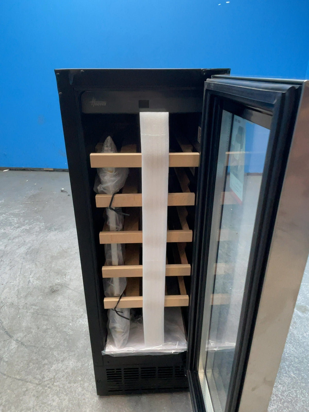 #GRC-165-049 - Hoover H-Wine 500 20 Bottle Wine Cooler – Touch Control, Charcoal Filter
