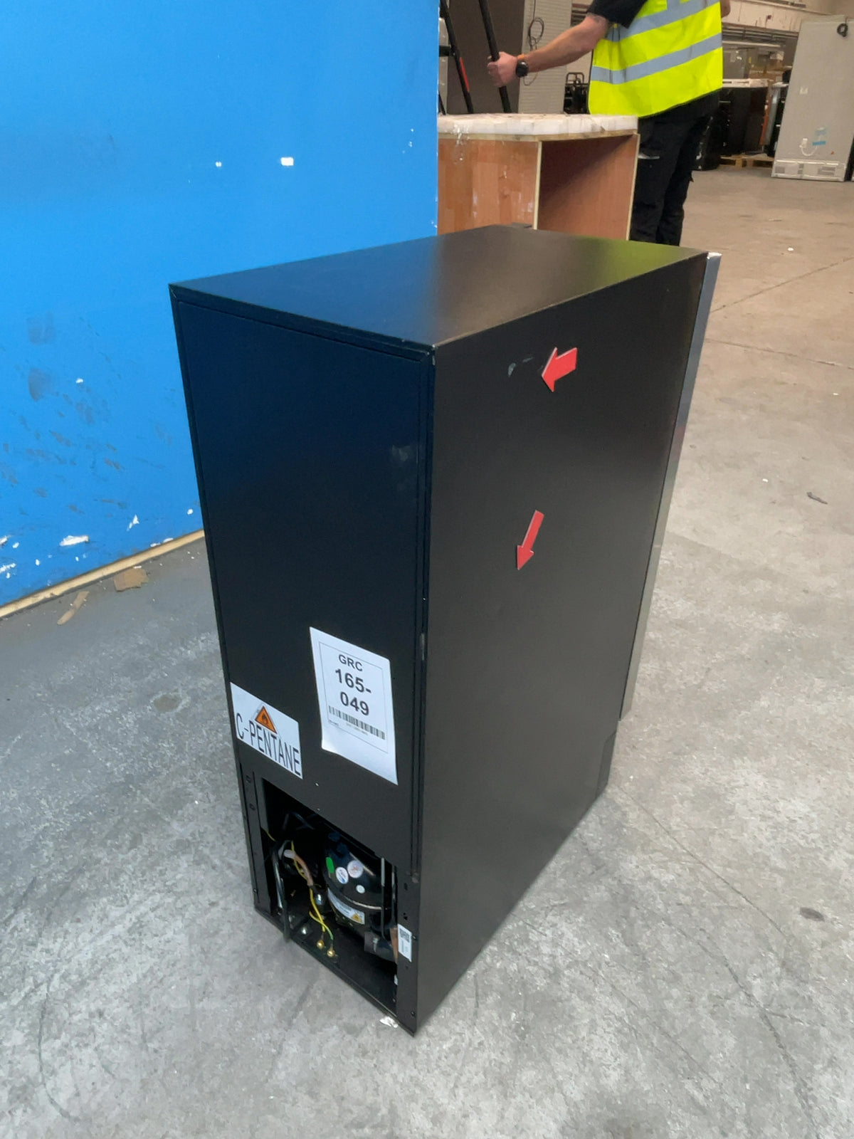 #GRC-165-049 - Hoover H-Wine 500 20 Bottle Wine Cooler – Touch Control, Charcoal Filter