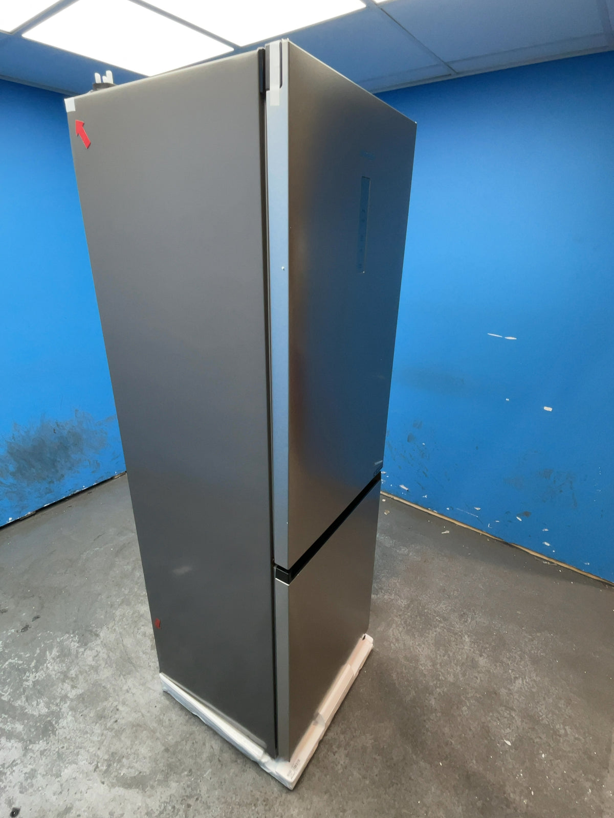 #GRC-165-083 - Hisense RB3K330SAIE 330L Freestanding Fridge Freezer – Total No Frost, Inverter Motor, Silver