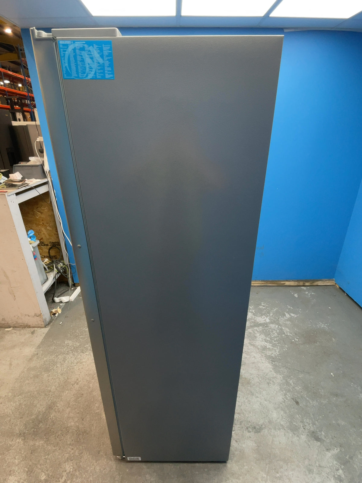 #GRC-165-256 - Midea 60cm Tall Larder Fridge – 359L Capacity, Multi Air Flow, Super Cool