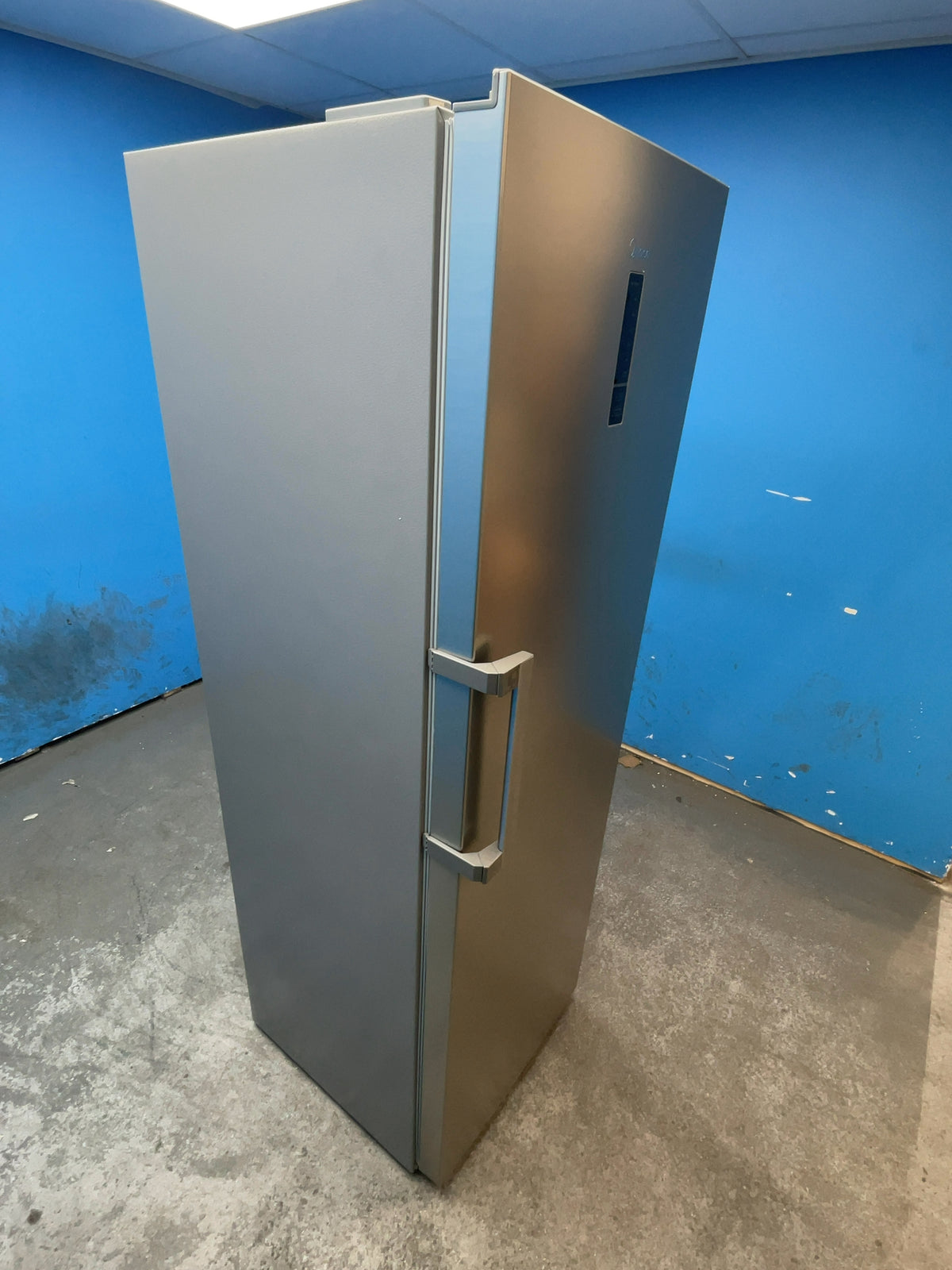 #GRC-165-256 - Midea 60cm Tall Larder Fridge – 359L Capacity, Multi Air Flow, Super Cool