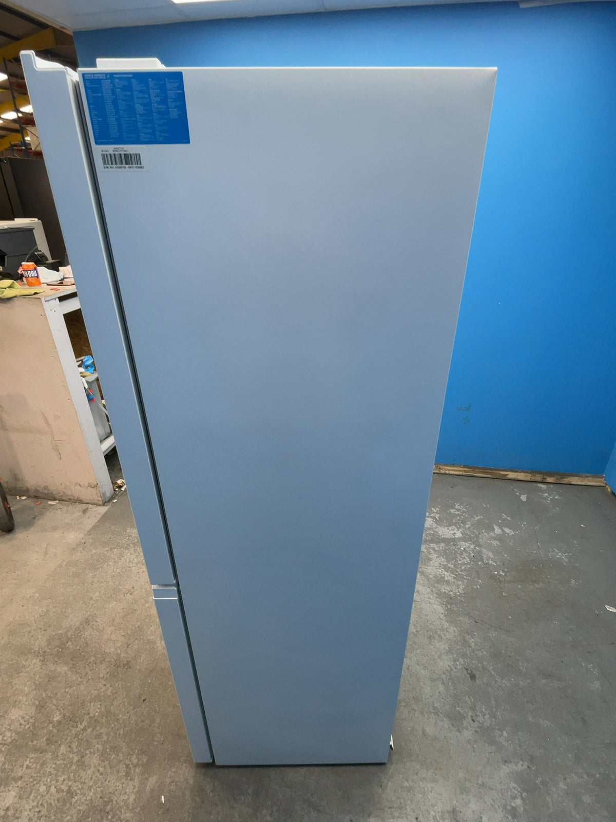 #GRC-165-258 - Midea 54.7cm Fridge Freezer – 273L, White, Total No Frost