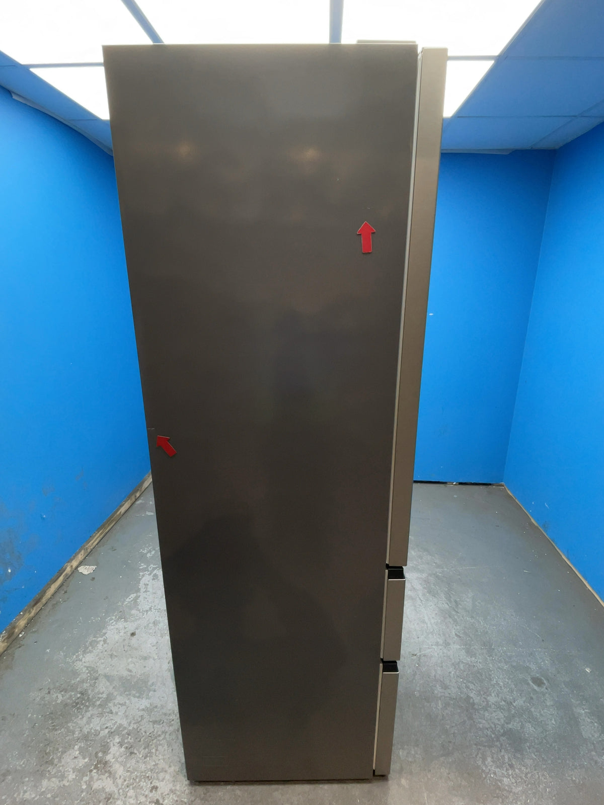 #GRC-165-320 - Hisense 60/40 Frost Free Fridge Freezer – 368L Capacity, Total No Frost, Stainless Steel