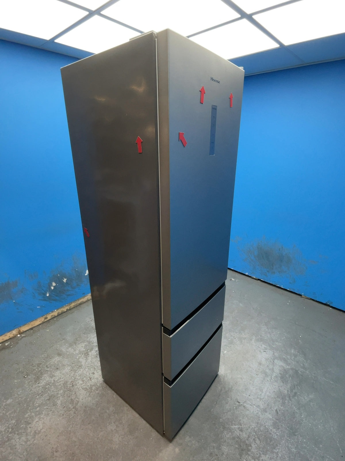 #GRC-165-320 - Hisense 60/40 Frost Free Fridge Freezer – 368L Capacity, Total No Frost, Stainless Steel