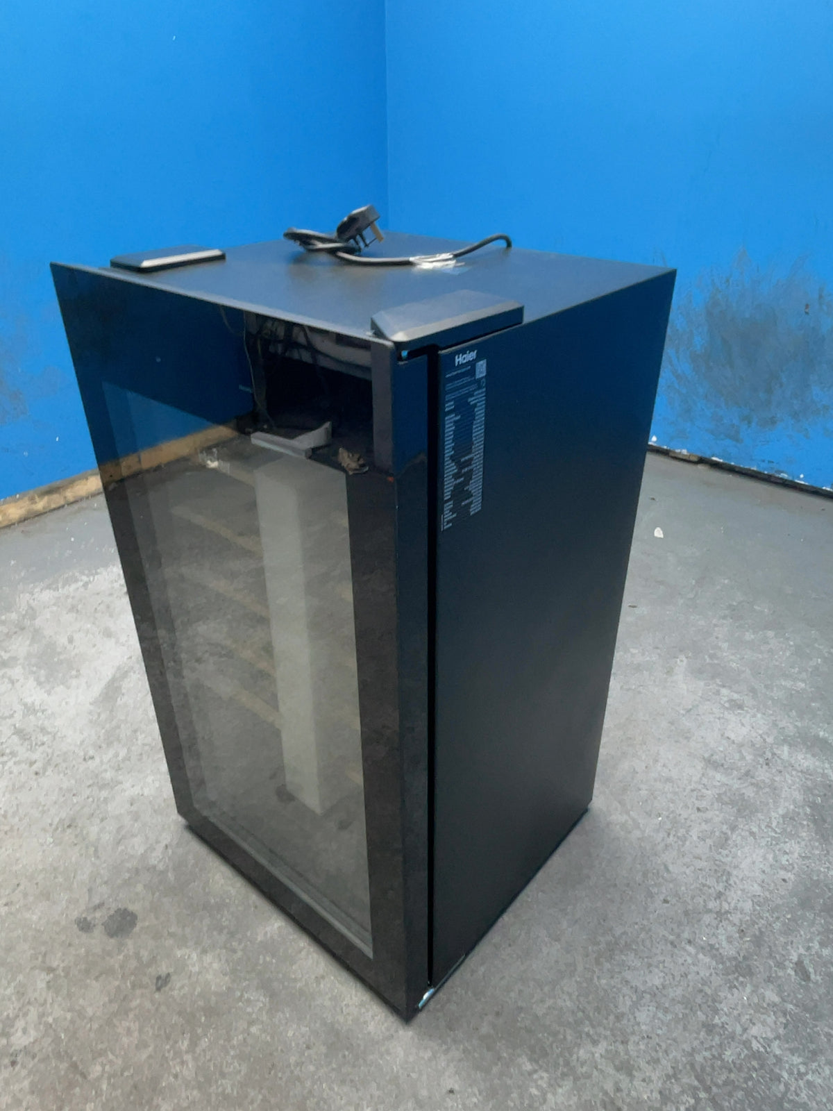 #GRC-165-446 - Haier Wine Bank 50 Series 3 34 Bottle Wine Cooler – hOn App, Anti-Vibration
