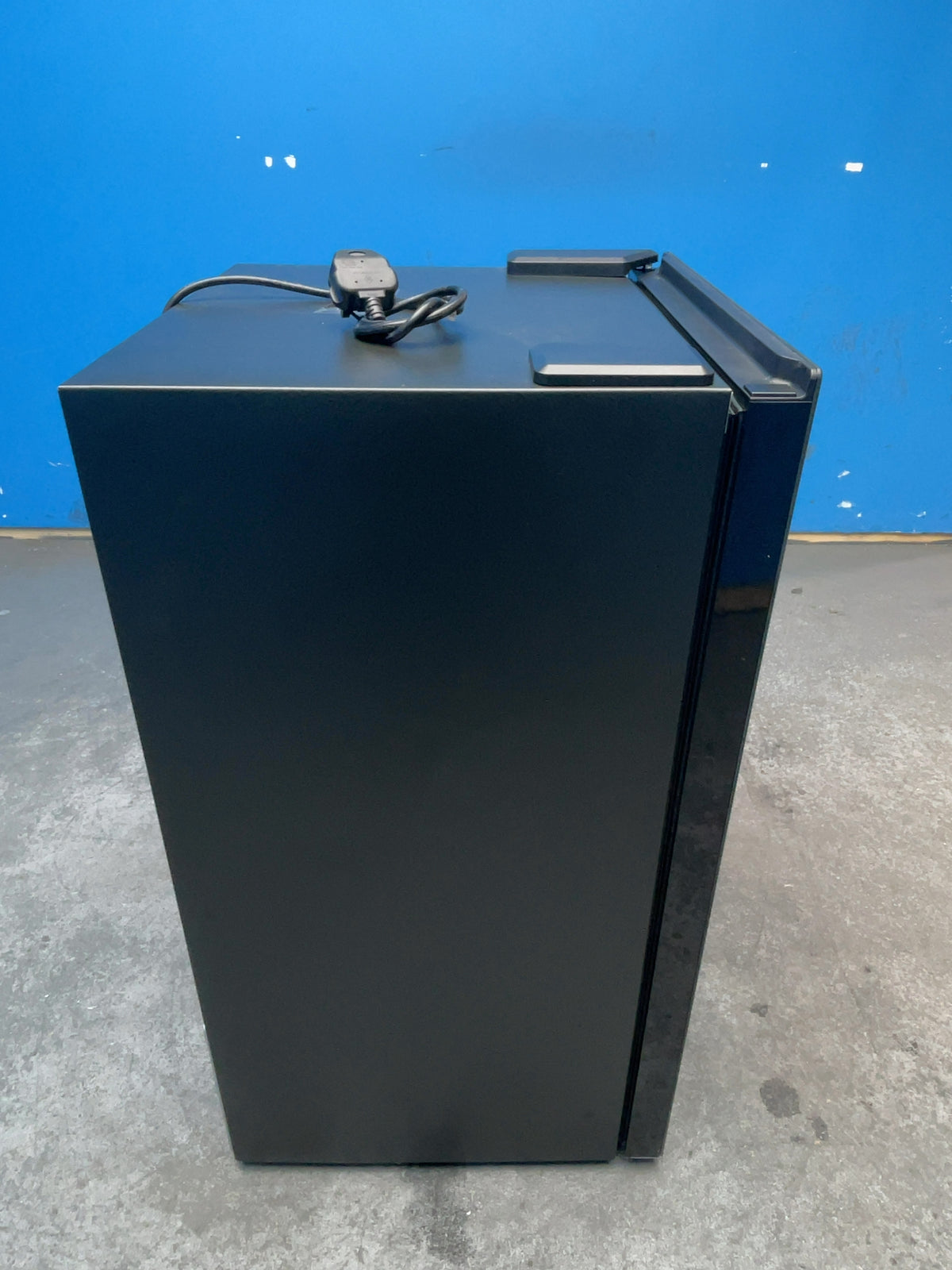 #GRC-165-446 - Haier Wine Bank 50 Series 3 34 Bottle Wine Cooler – hOn App, Anti-Vibration