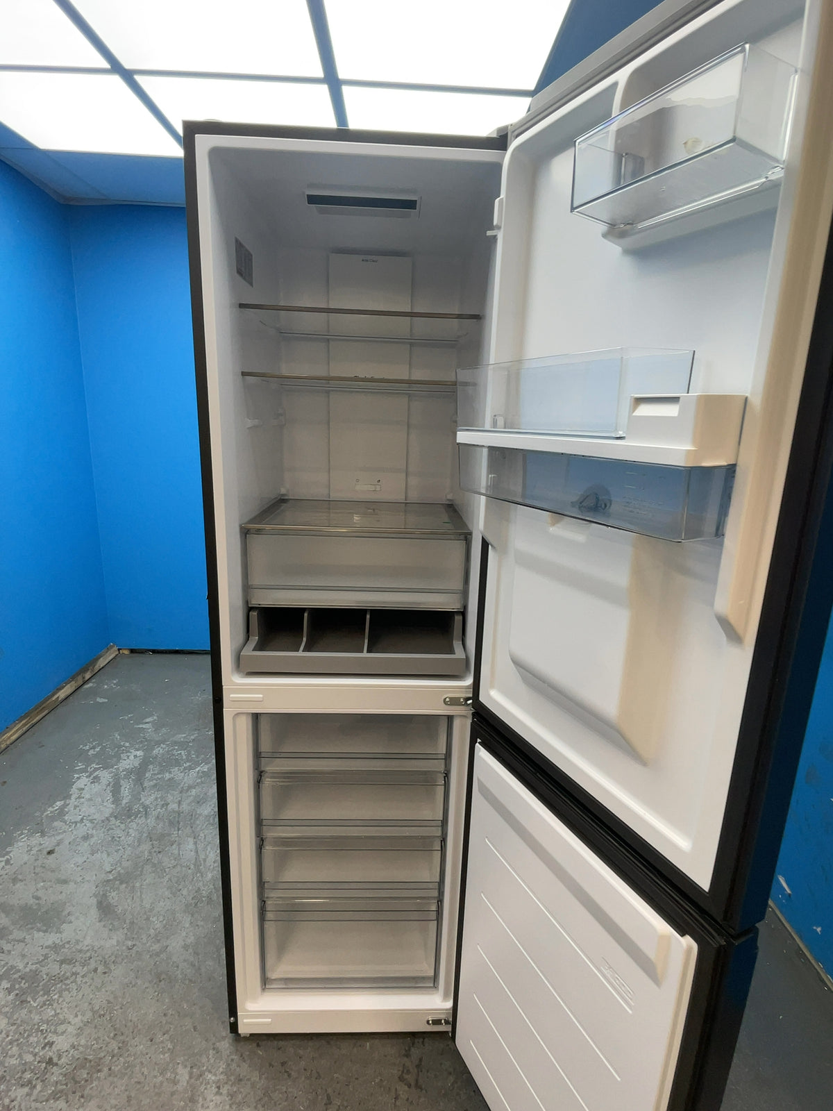 #GRC-165-454 - Hoover H-FRIDGE 300 54.5cm 50/50 Fridge Freezer – 303L, Matte Black