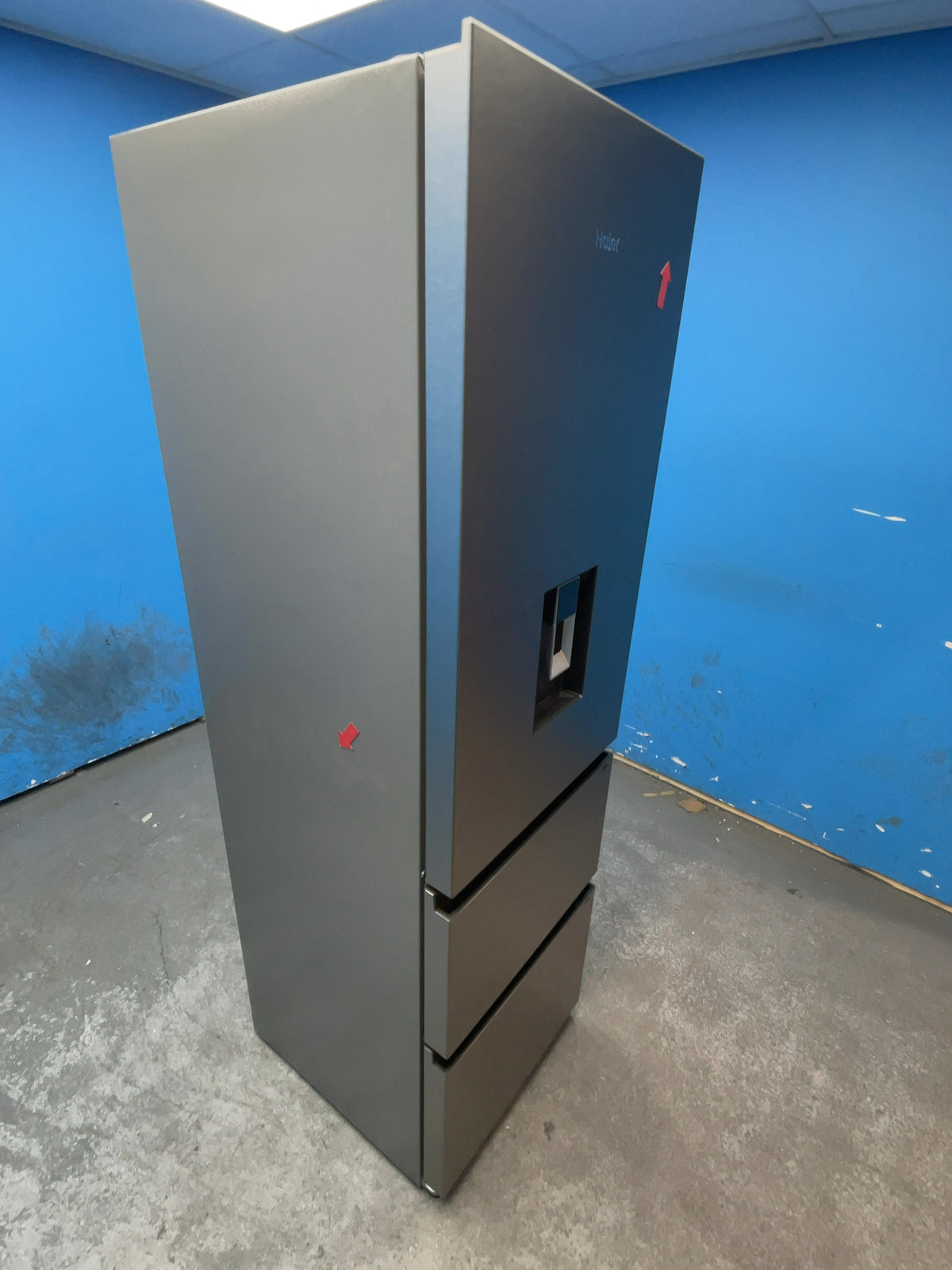 #GRC-165-596 - Haier 54.5cm 60/40 Fridge Freezer – 300L, Inox, Total No Frost, Smart WiFi