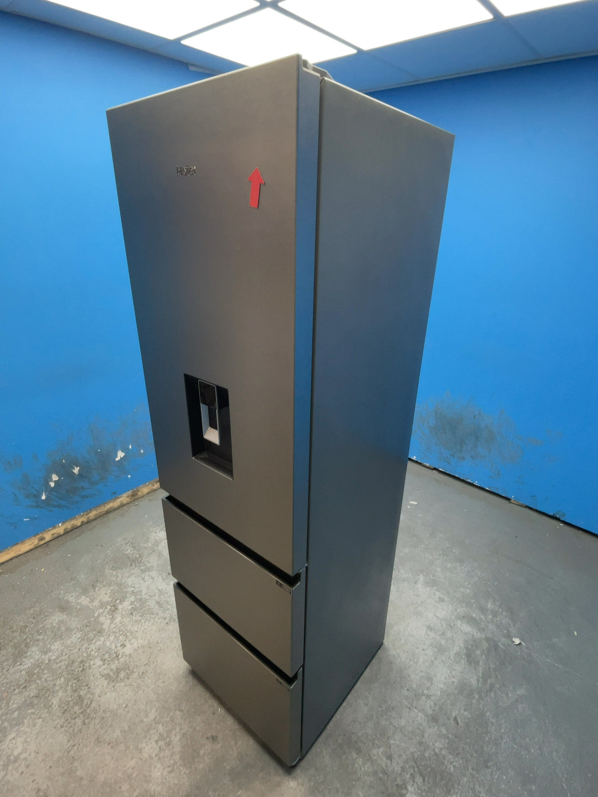 #GRC-165-596 - Haier 54.5cm 60/40 Fridge Freezer – 300L, Inox, Total No Frost, Smart WiFi