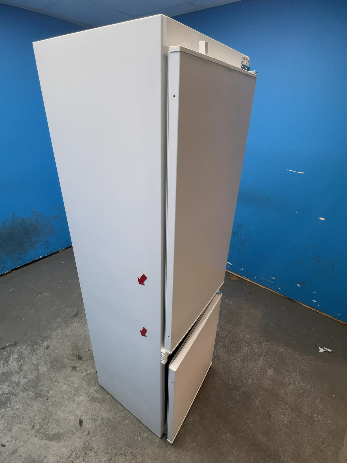#GRC-165-661 - Haier 54cm Integrated 70/30 Fridge Freezer – 268L, White, Total No Frost