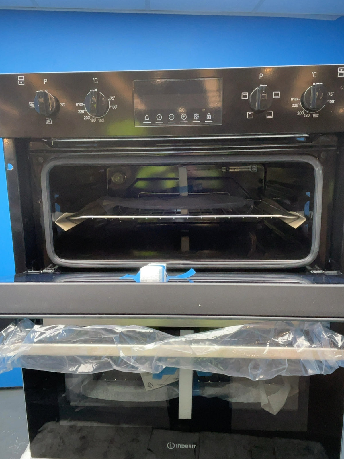 #GRC-165-687 - Indesit 60cm Built Under Electric Double Oven – 84L Capacity, Twin Grill, Black