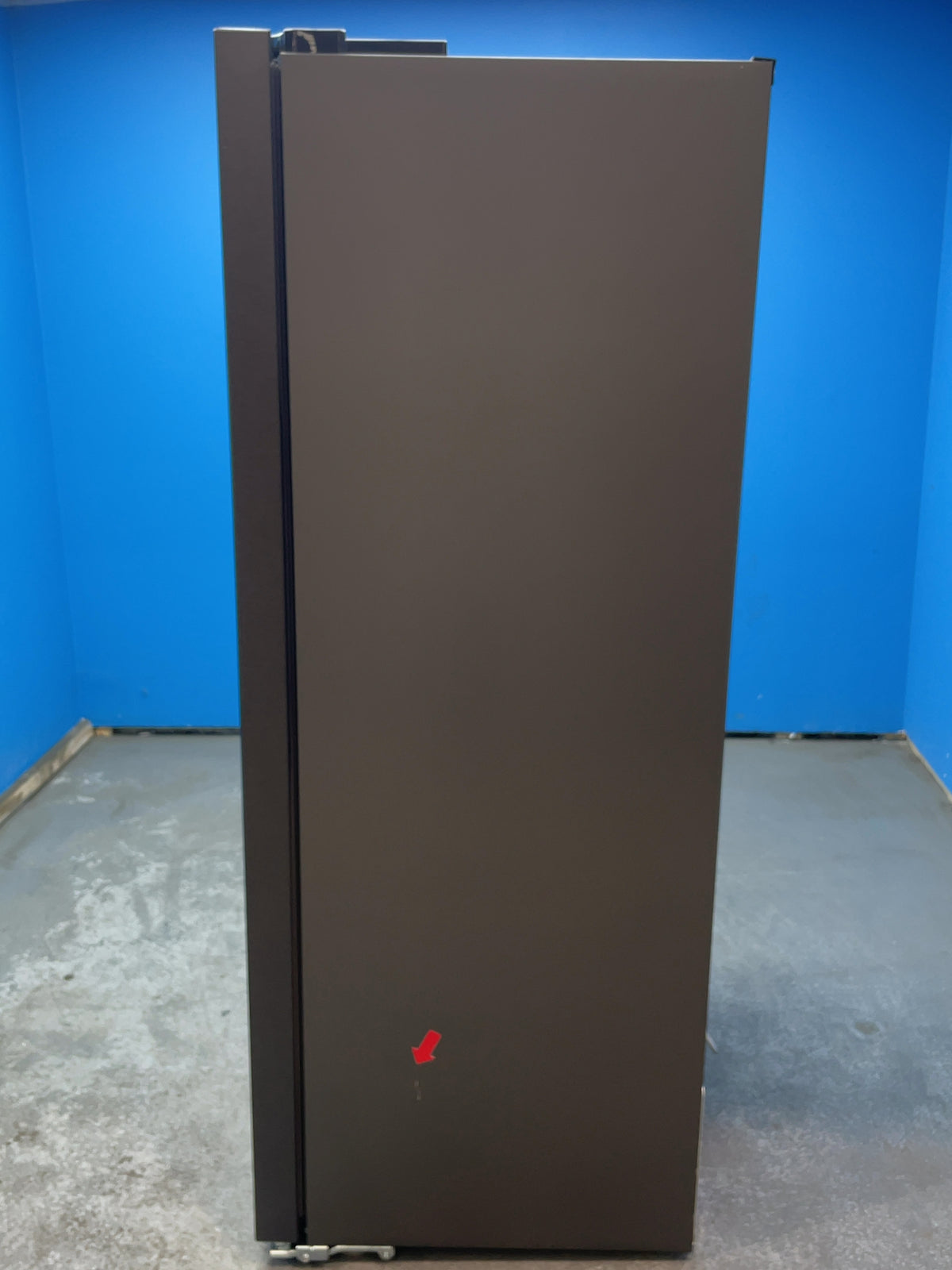 #GRC-165-717 - Hotpoint American Style Fridge Freezer – 578L Capacity, Plumbed Water & Ice, Dual No Frost