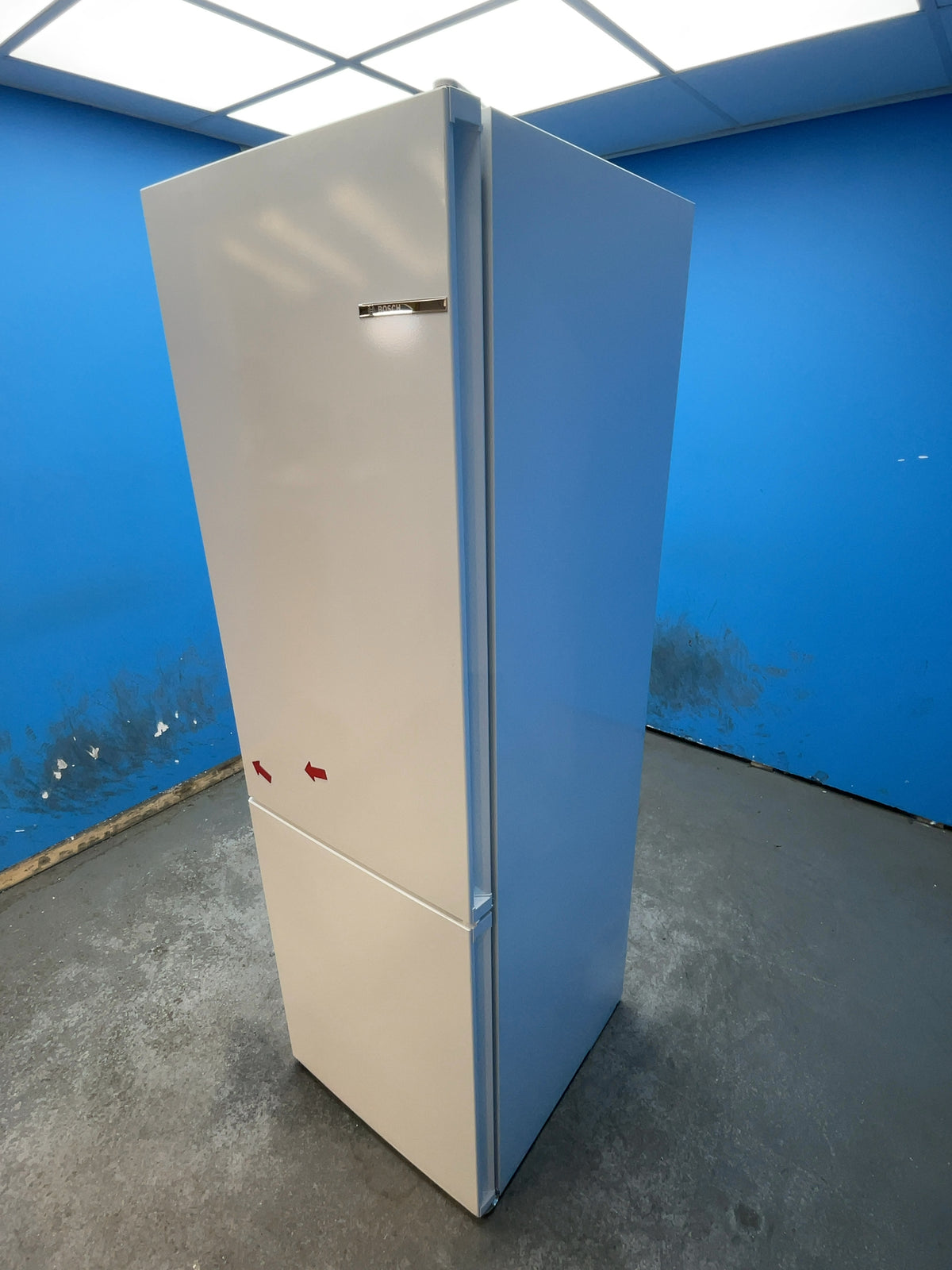 #GRC-165-730 - Bosch Series 4 60cm 60/40 Fridge Freezer – 321L Total Capacity, Total NoFrost, VitaFresh XXL, White