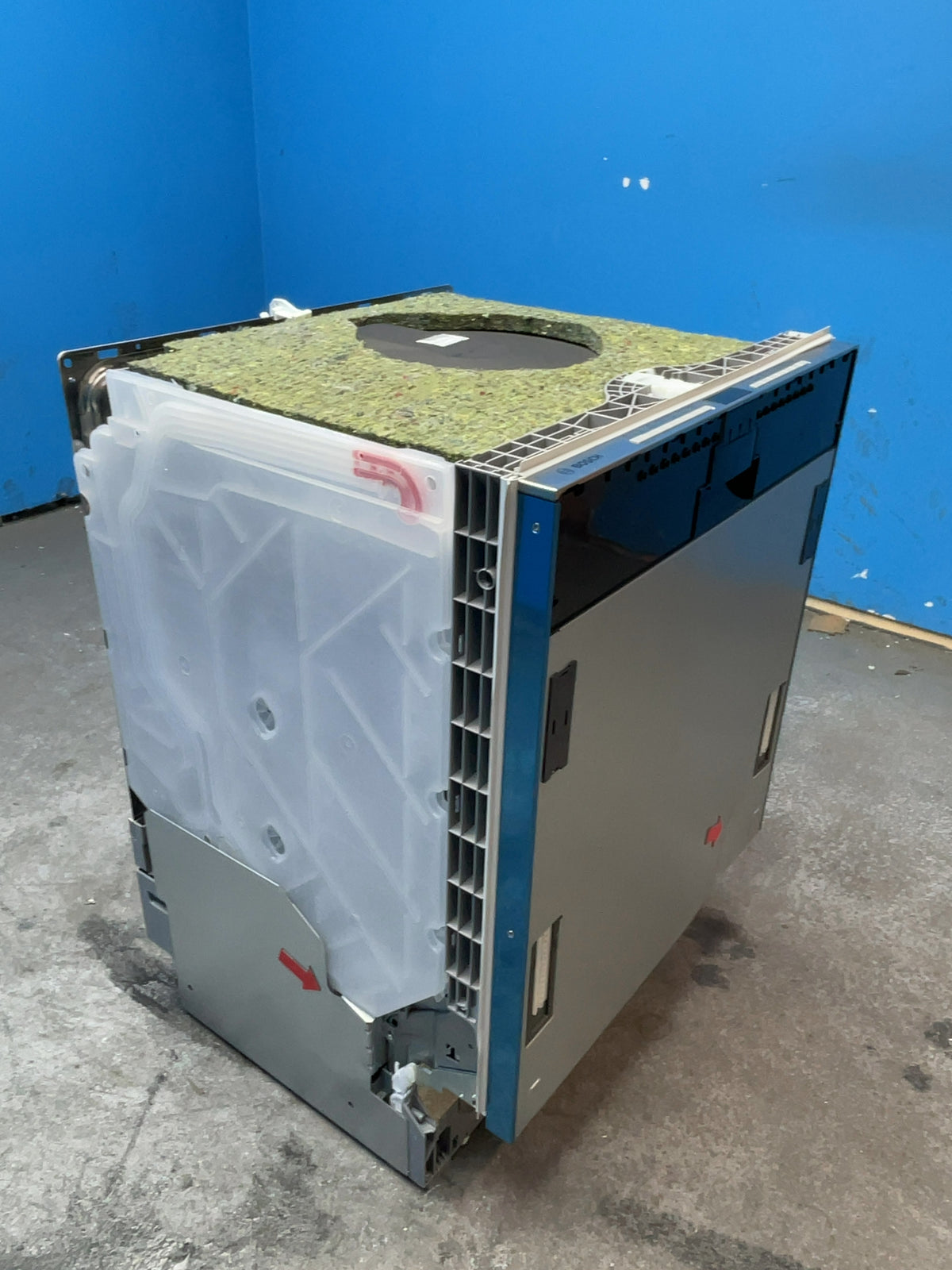 #GRC-165-768 - Bosch Series 4 Integrated Dishwasher – 13 Place Settings, VarioHinge, Home Connect