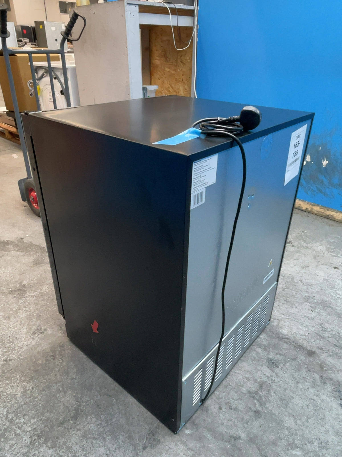 #GRC-165-789 - Hisense 46 Bottle Built-In Wine Cooler – Reversible Door, Touch Controls