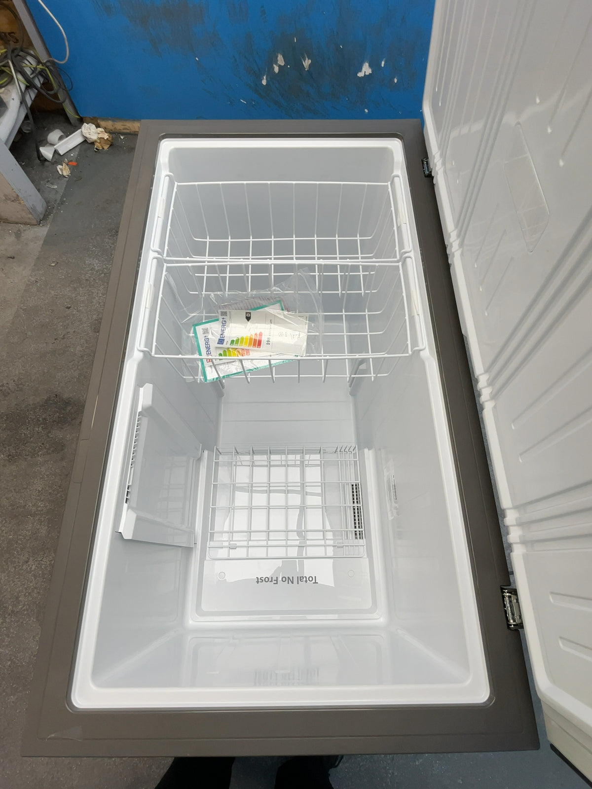 #GRC-165-793 - Hisense 277L Chest Freezer – Total No Frost, Winter Guard, Grey