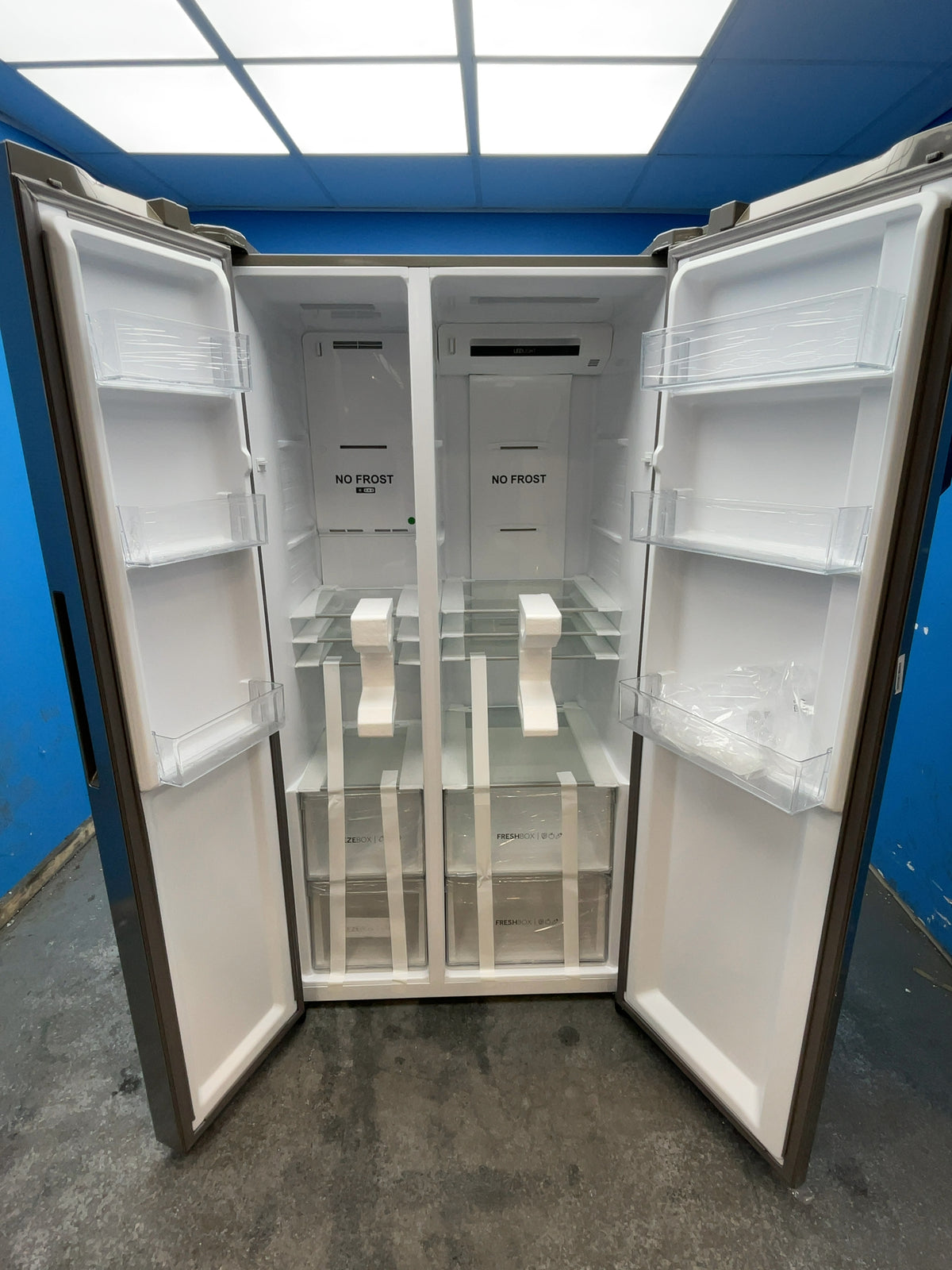 #GRC-165-798 - Haier American Style Fridge Freezer – 528L, New Gentle Silver, Total No Frost