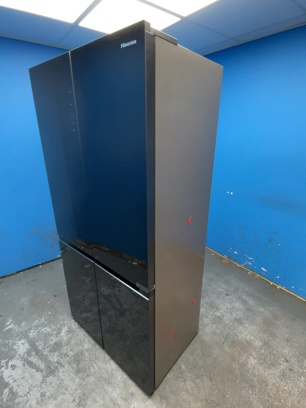 #GRC-165-799 - Hisense American Style Fridge Freezer – 591L, Black Glass, Total No Frost