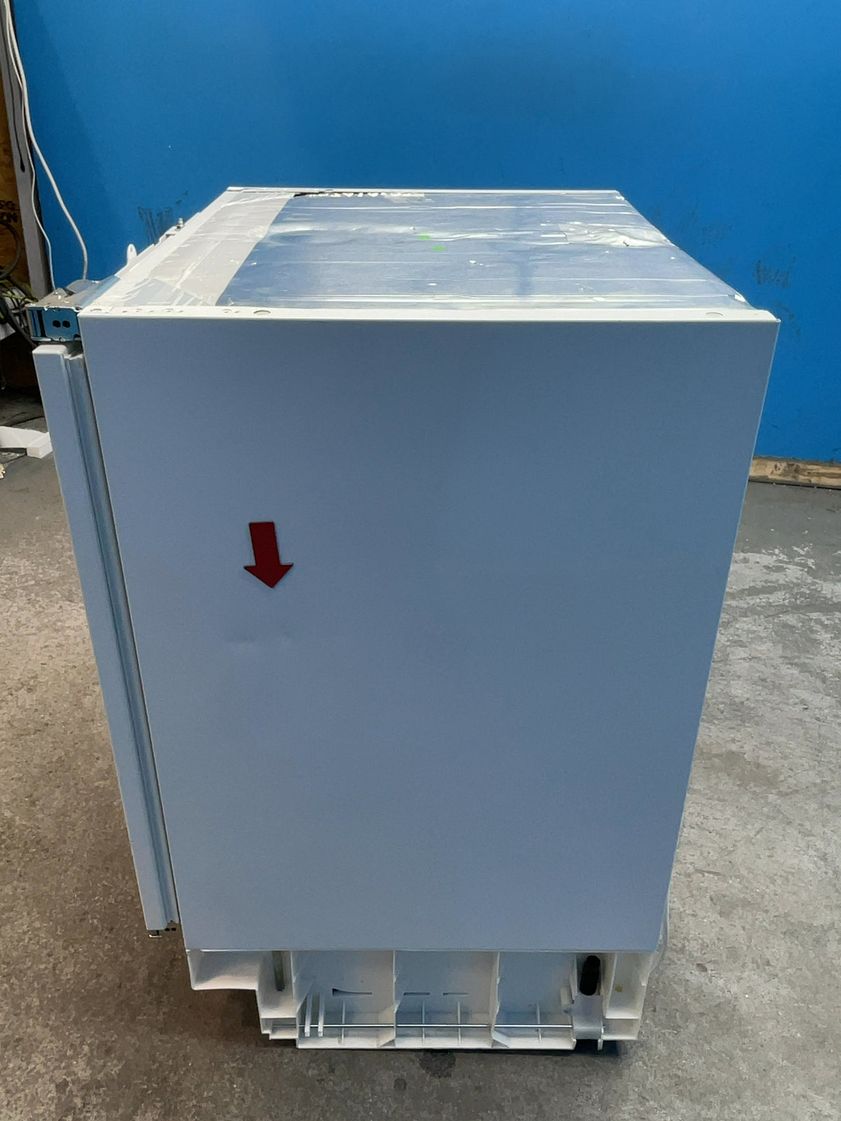 #GRC-165-804 - John Lewis Integrated Under Counter Fridge – 136L Capacity, Auto Defrost, White