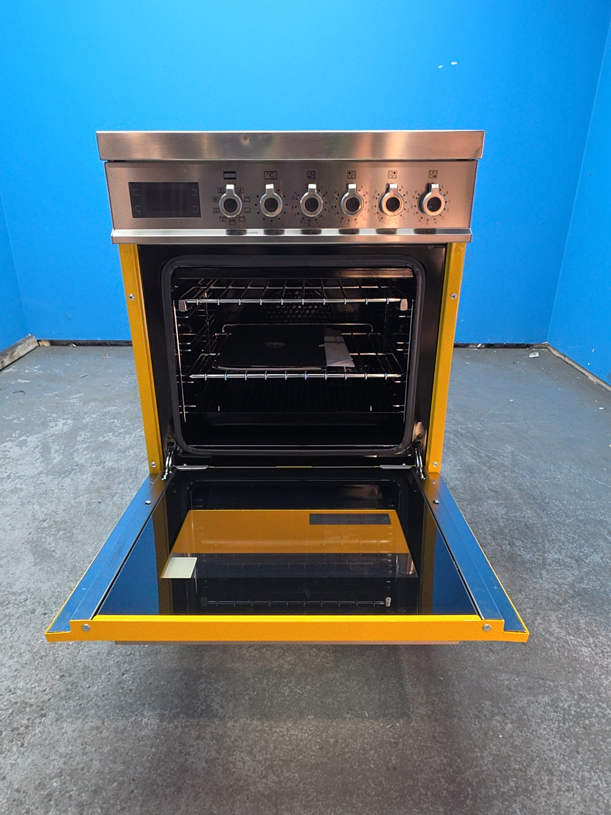 #GRC-165-805 - Bertazzoni Professional 60cm Electric Range Cooker – 69L Oven, 4 Zone Induction Hob, Yellow