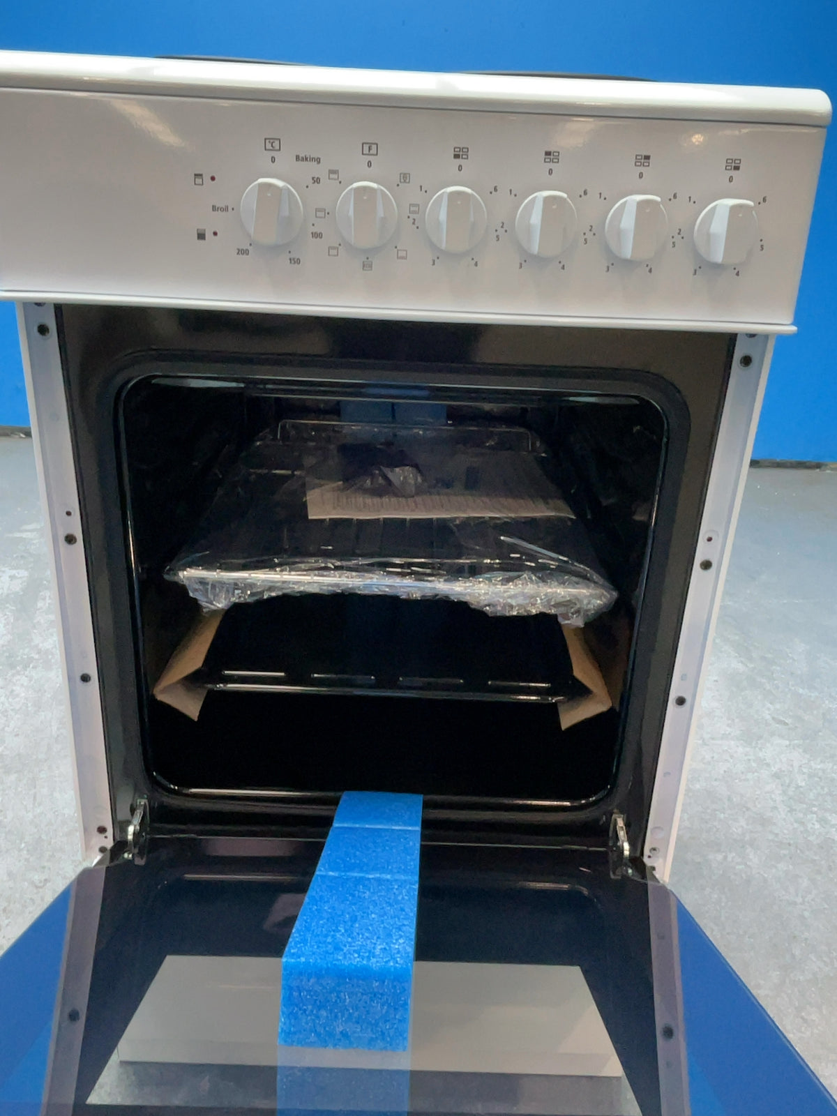 #GRC-165-817 - Midea 50cm Electric Cooker – Solid Plate Hob, Integrated Grill, White